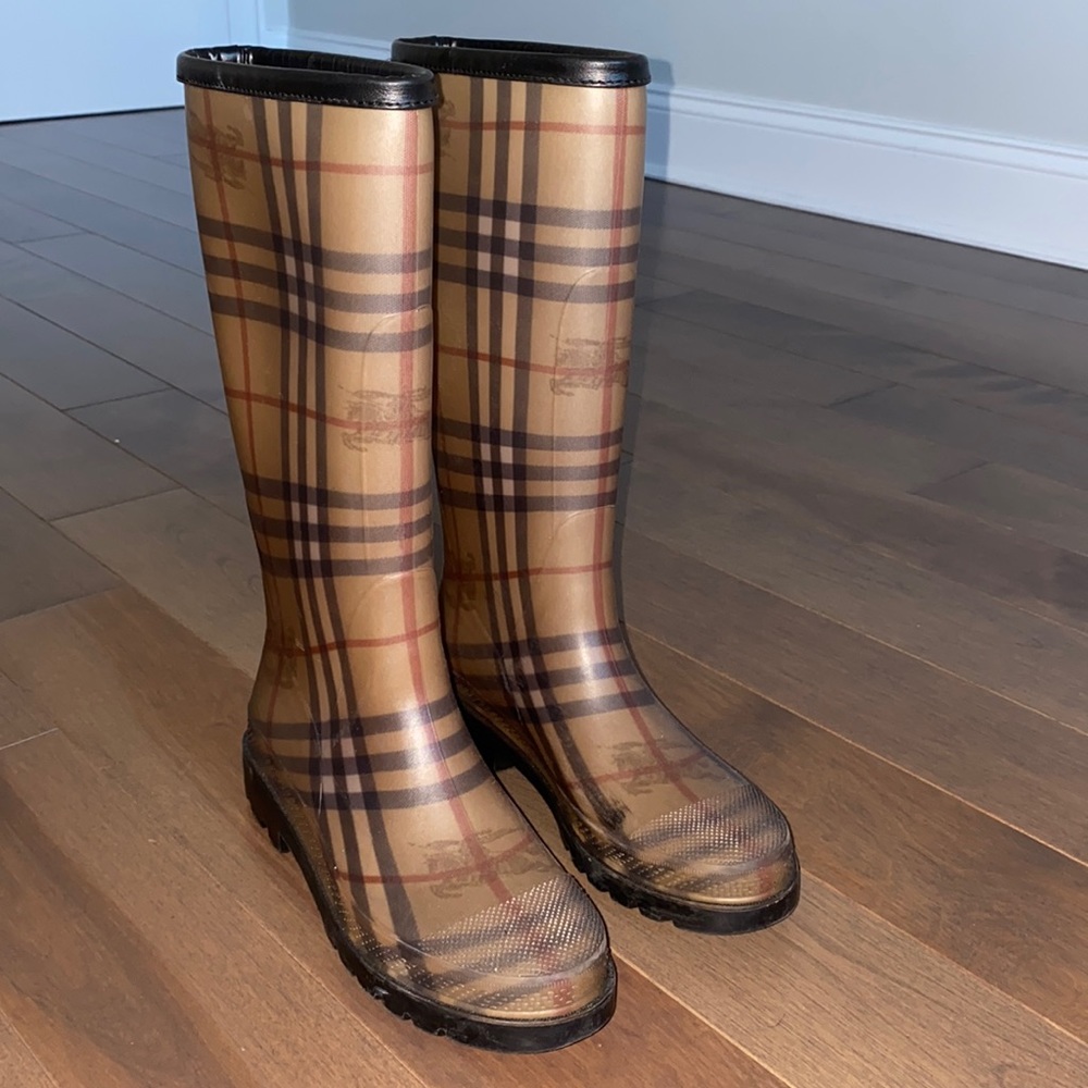 Burberry rain boots